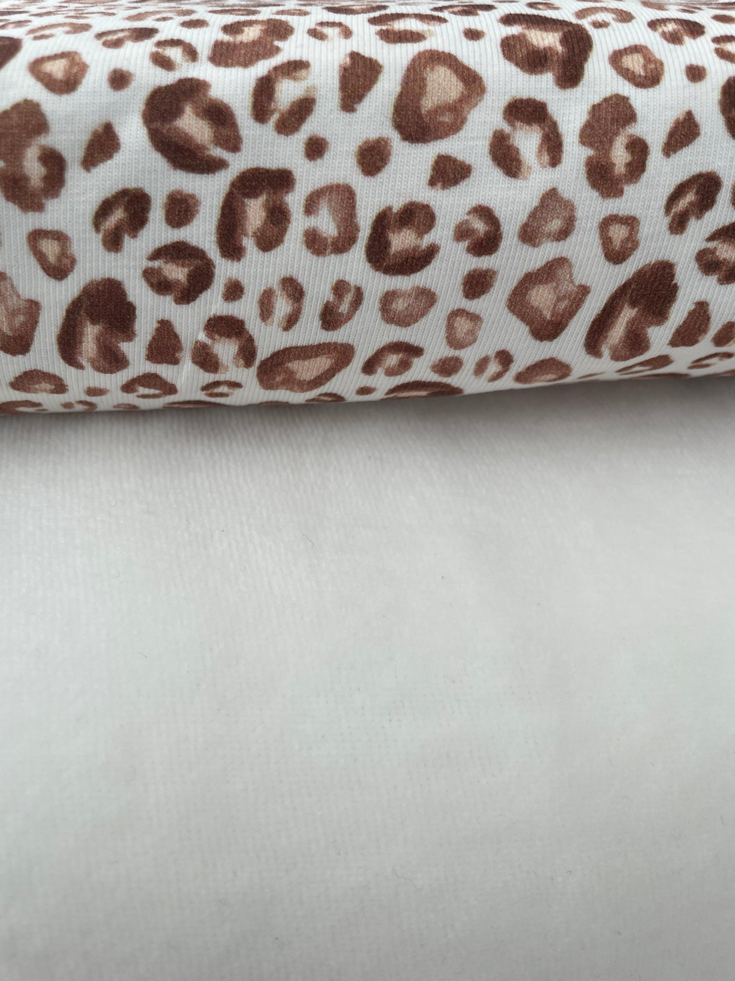 Trikåtyg Leopard Light beige