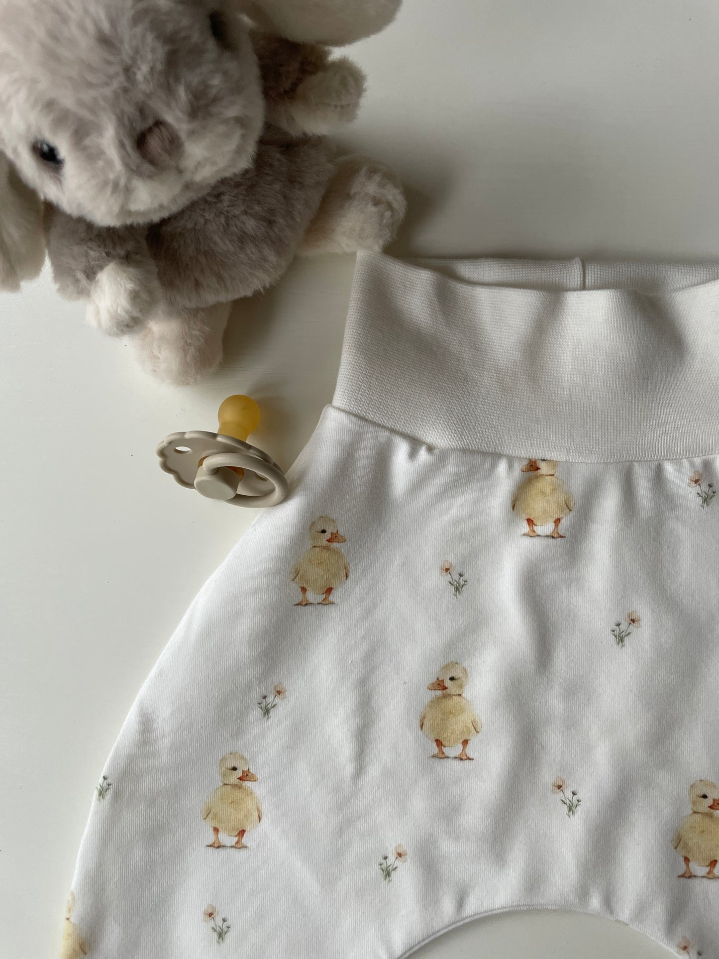 Baggybyxa med ankungar