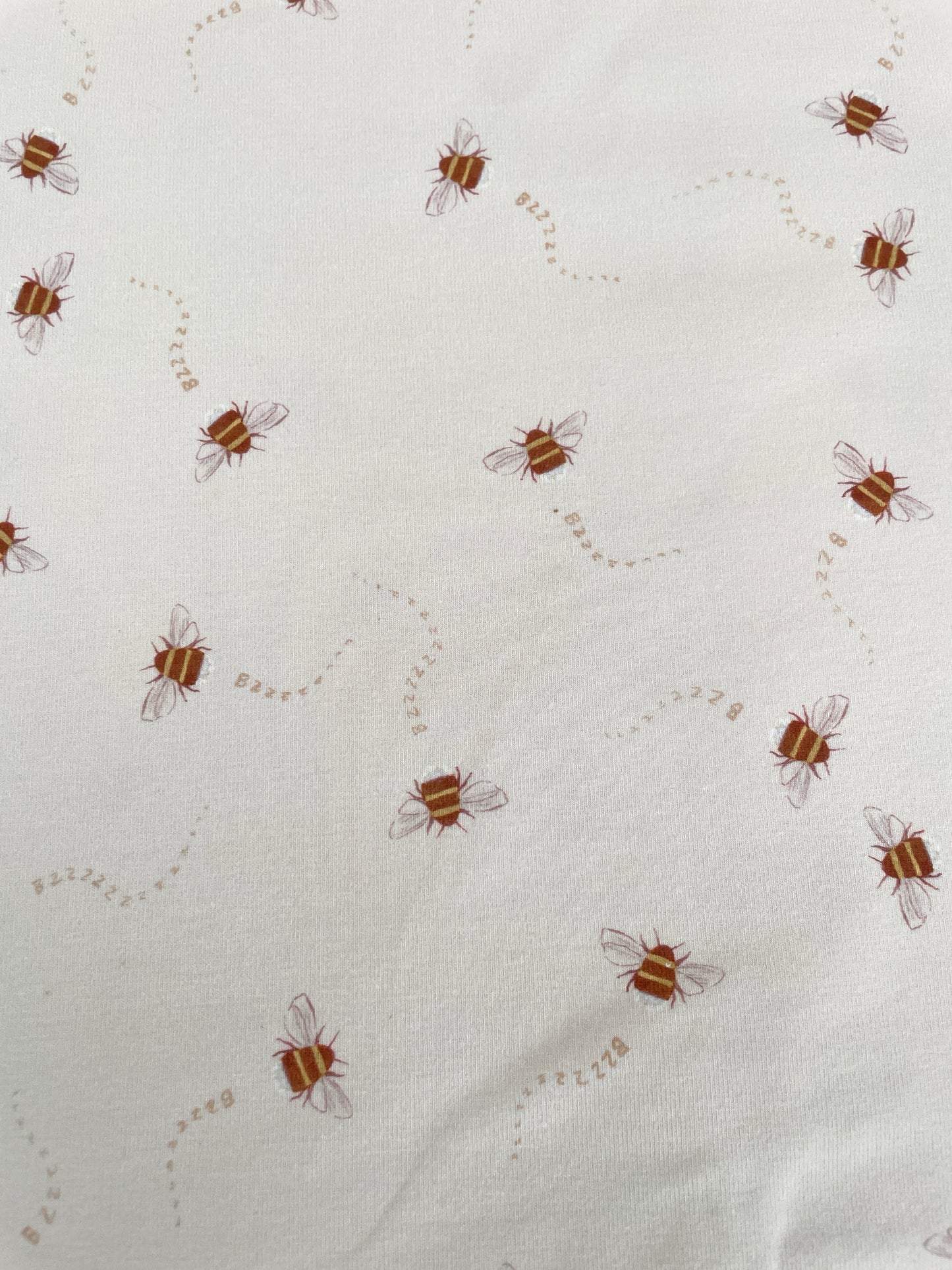 Trikåtyg med humlor