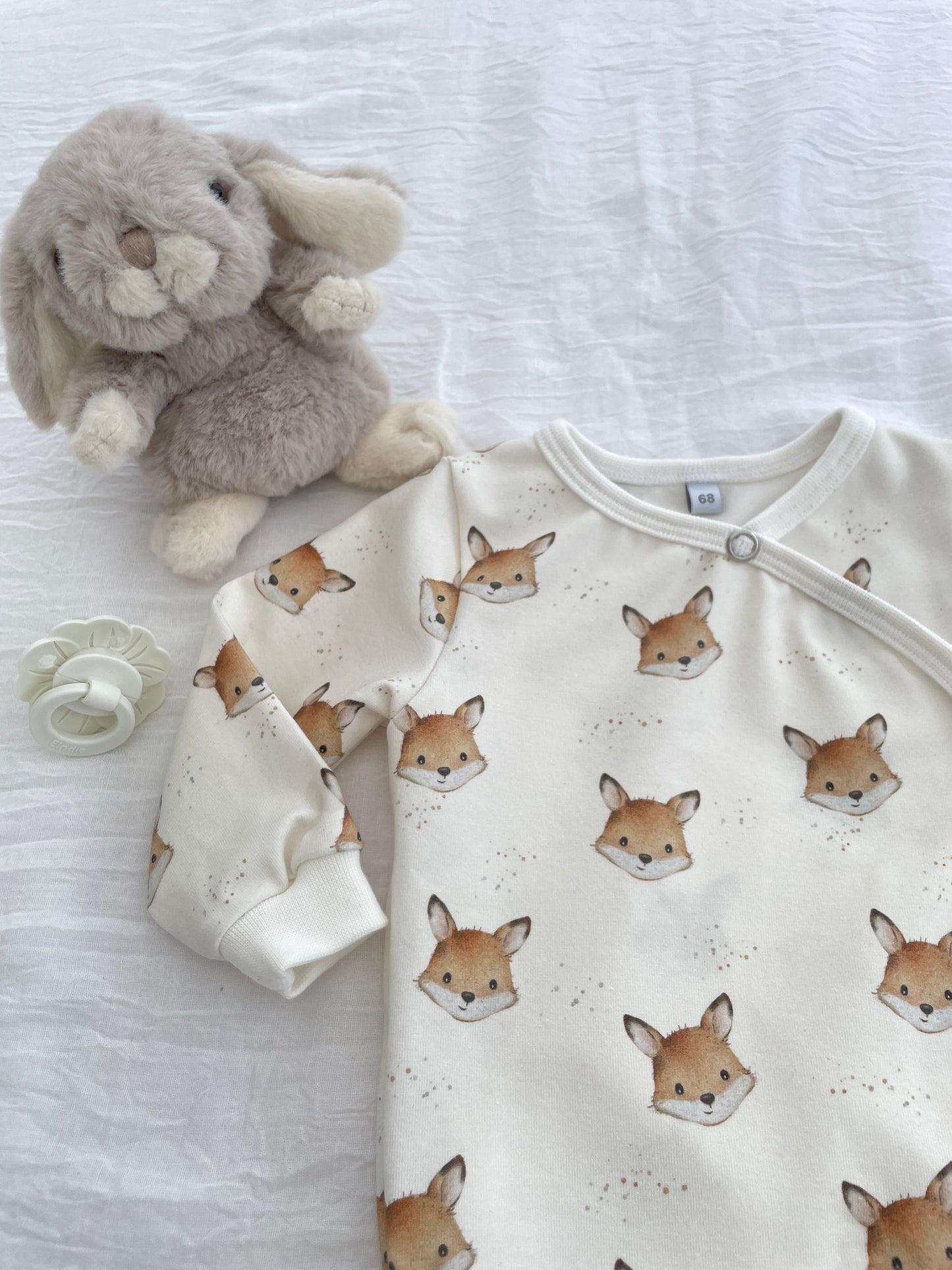 Omlottbody med små rävar