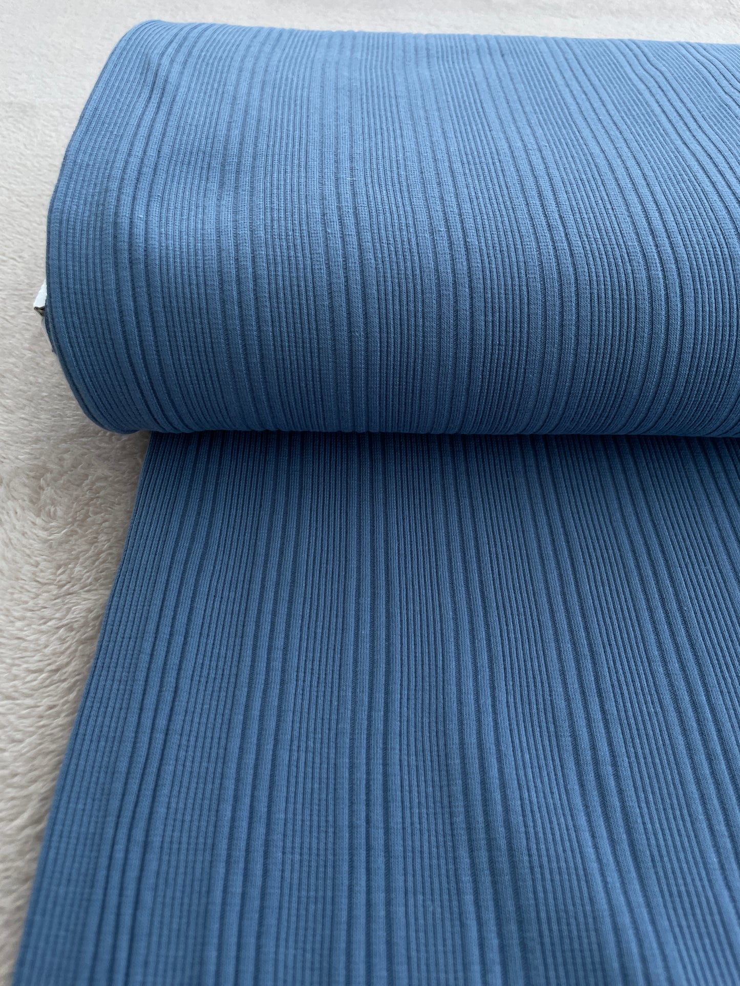 Ribbad Jersey Oregelbunden Dark Jeans