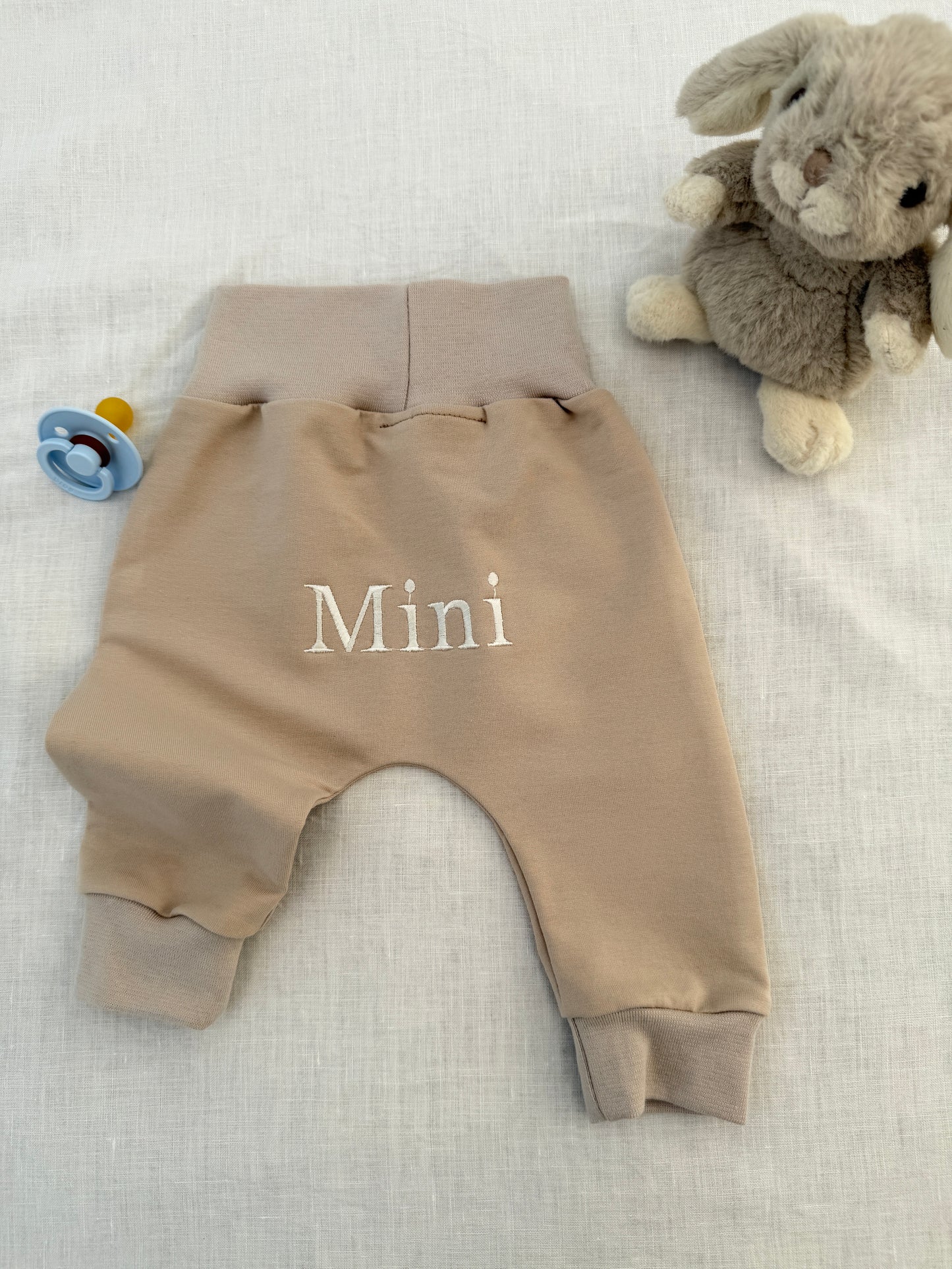 Baggybyxa ljusbeige stl 62